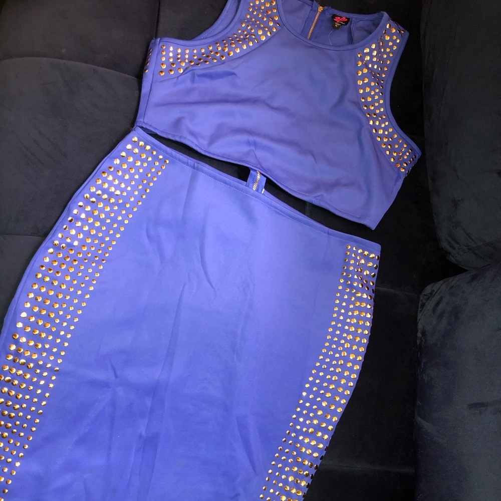Blue dress